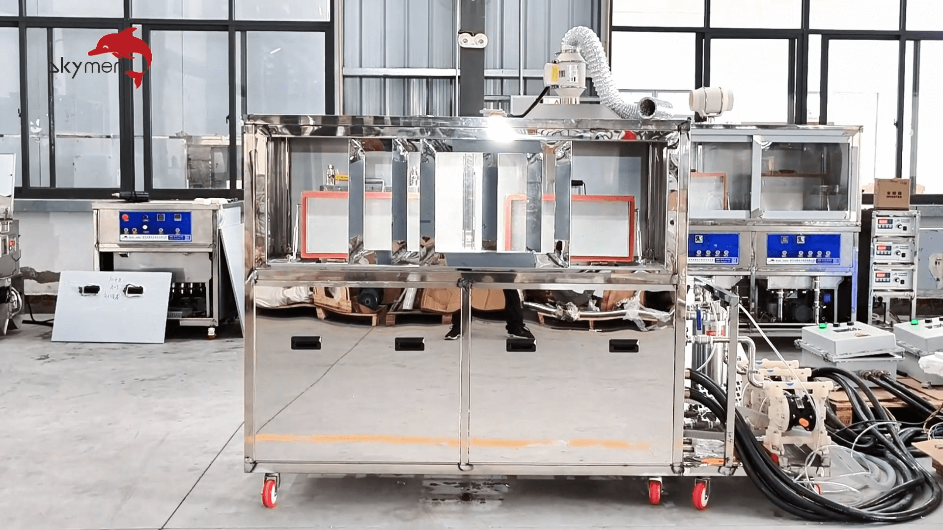 Dual tank circulate ultrasonic cleaner for precision spinneret cleaning